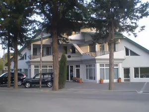 New Hotel