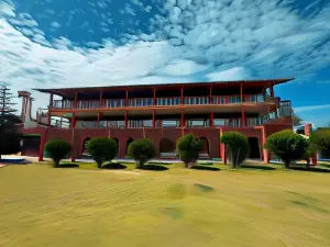 Suite Hotel Romanos