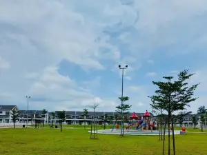 TILLYS CRIB FREE WIFI BATU PAHAT