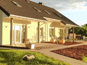 Apartamenty Wilga z całorocznym Jacuzzi I Letnim Basenem
