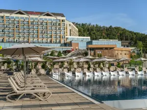 Etno Naselje Vrdnička Kula - Fruške Terme