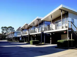 Peace Resorts - Jervis Bay Holiday Cabins in Sussex Inlet