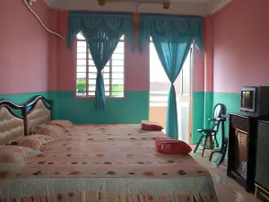 Huỳnh Hương Guesthouse