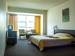 Hotel Yaky Center