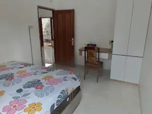 PH Homestay Unit Coklat