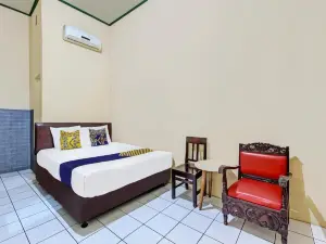 Hotel Indah Arum