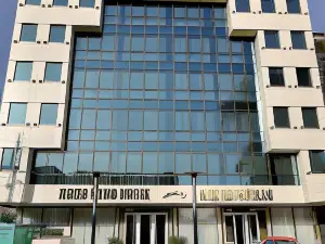 Noor Land Hotel