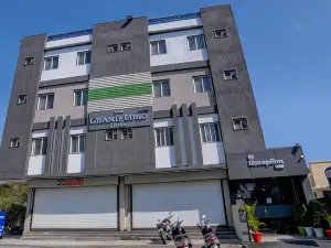 Treebo Grand Euro Pipliyahana Square