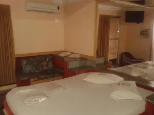 Motel Comodoro (Adult Only)