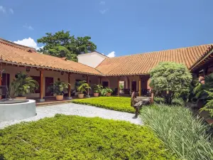 Hotel Dona Manuela