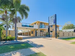 Emerald Central Palms Motel