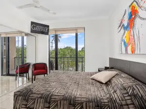 Western Gateway Motel and Apartments