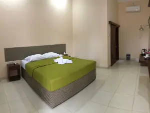 Grafika Hotel & Resto Gombong
