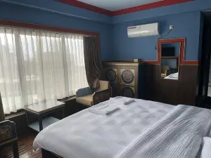 Hotel de Purang