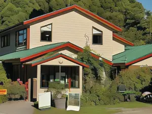 Westport Kiwi Holiday Park & Motels