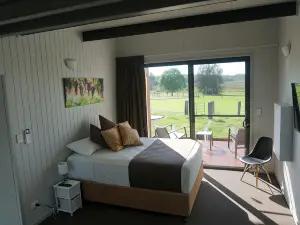 Narangba Motel (Formerly Brisbane North B&B and Winery)