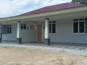 AHZALike Homestay Muar