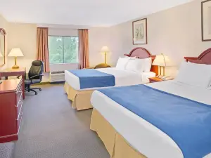 เดย์สอินน์แอนด์สวีทส์ บายวินด์แฮม ลอเรล ใกล้ฟอร์ตมีด