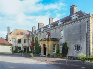 Holbrook Manor & Spa