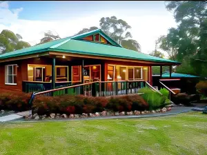 Valley View Luxury Retreat