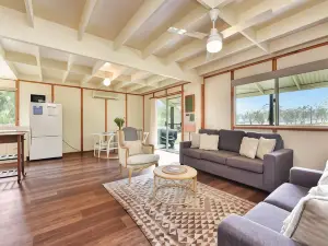 Bracken Ridge Vineyard - The Kingston - Villa 3