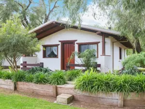 Sandy Bay Holiday Park
