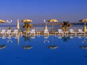 Dioscuri Bay Palace