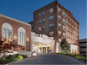 Collegian Hotel & Suites, Trademark Collection by Wyndham