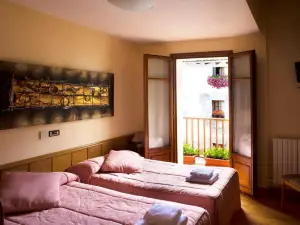 Hostal Musunzar