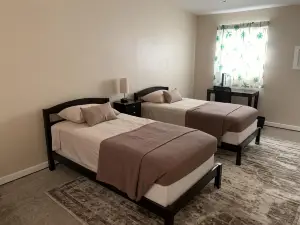 Sebastian Gardens Inn & Suites