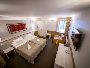 Hotel Liilia