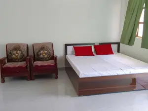 OYO 80560E Archana Guest House