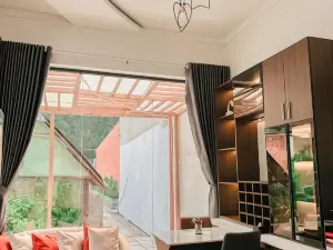 Nhà riêng 64 m² 1 phòng ngủ, 1 phòng tắm riêng ở Bình Long