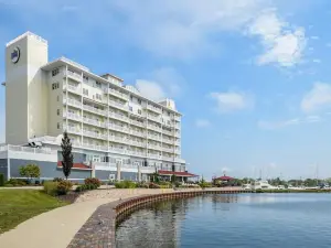 The Inn at Harbor Shores
