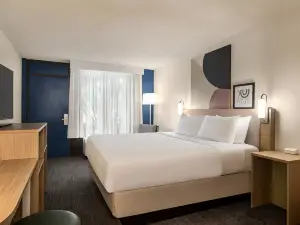 Spark by Hilton Sarasota Siesta Key Gateway