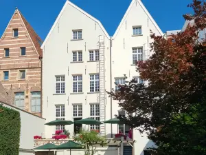 โฮเทล เรสเตอรองต์ สตีนนอยส์