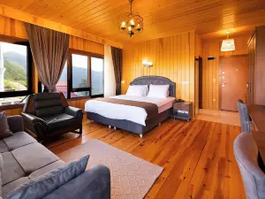 Avulot Mountain Resort Hotel