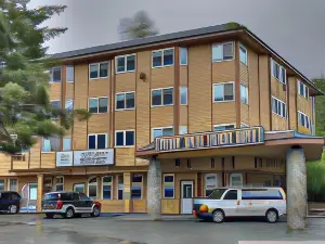 Frontier Suites Hotel in Juneau