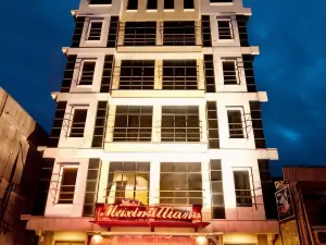 Hotel Maximillian