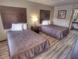 Budgetel Inn and Suites Plus Helen