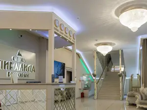 Piramida Hotel
