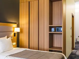 Alleya Resort  Hotel
