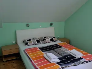 Guest House Pri Treh Lipah