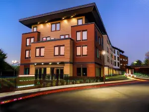 The Independence Hotel