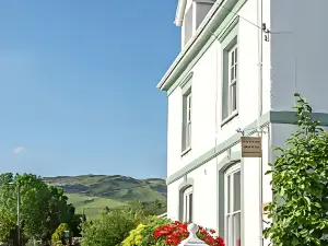 Llety Brynawel Guest House