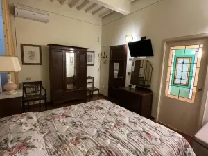 Enoteca & Locanda Guidi