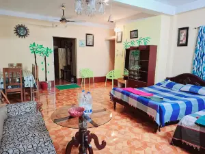 Green Leaf Guest House