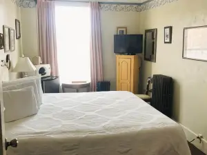Historic Palace Hotel