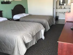 Lakeside Inn