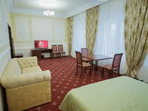 Grand Elets Hotel